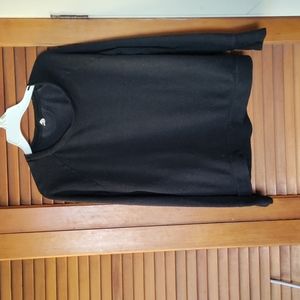 Under Armor woman size large black ribbed fleece shirt